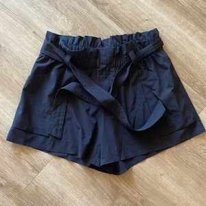 Athleta skyline shorts with tie waist